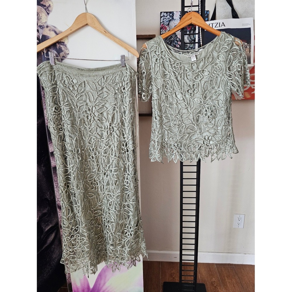 Silken Poetry 100% Silk Hand Crochet Floral Lace 2 Piece Set Sage Green Large